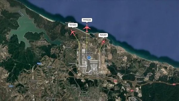 Bakan Uraloğlu açıkladı! Üçlü pist operasyonu rekor getirdi